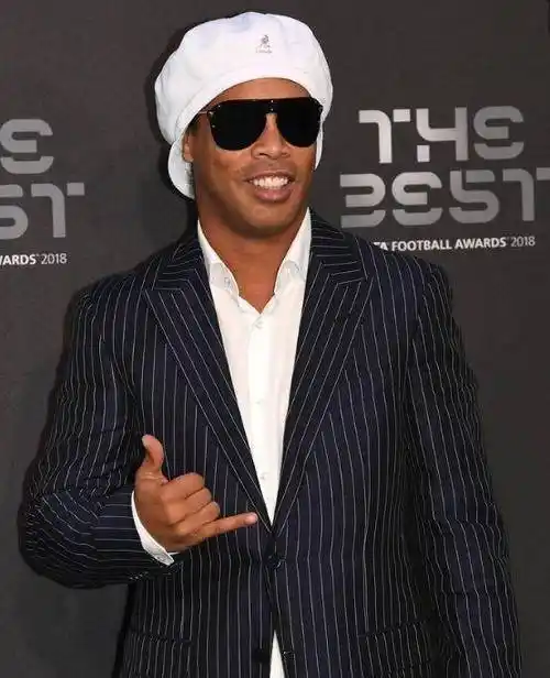 而是通过团 而是通过团